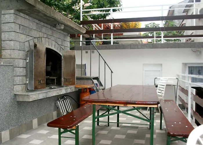 Apartment 5553c