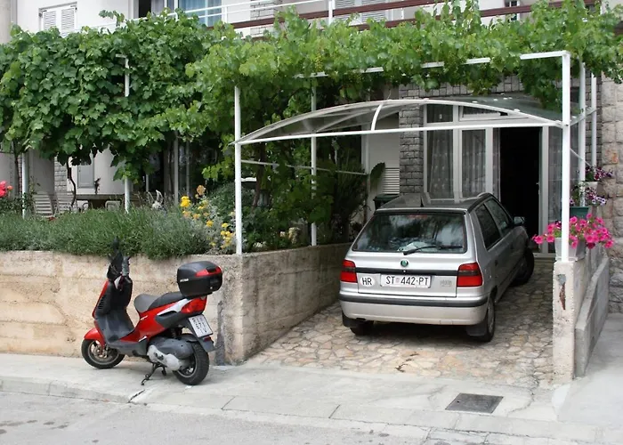 5553c Apartment *