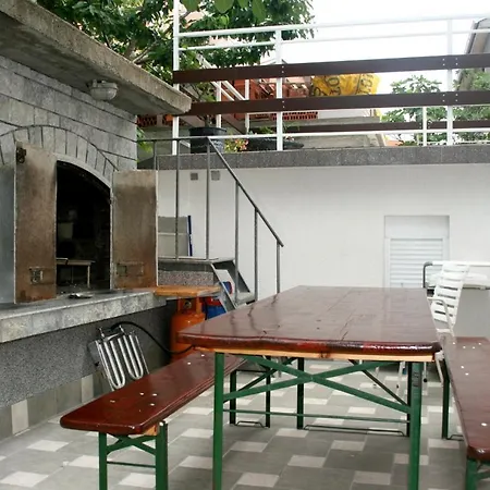 Apartment 5553c