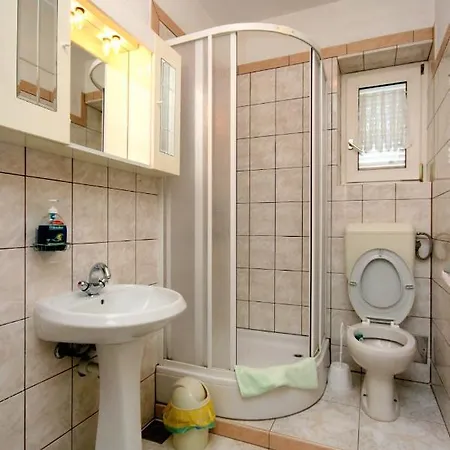 Apartment 5553c *