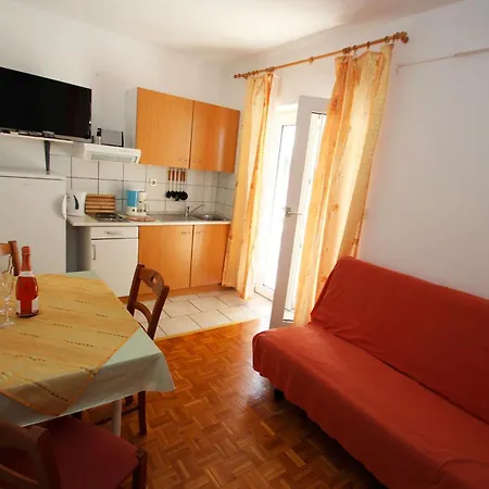 5553c Apartman *