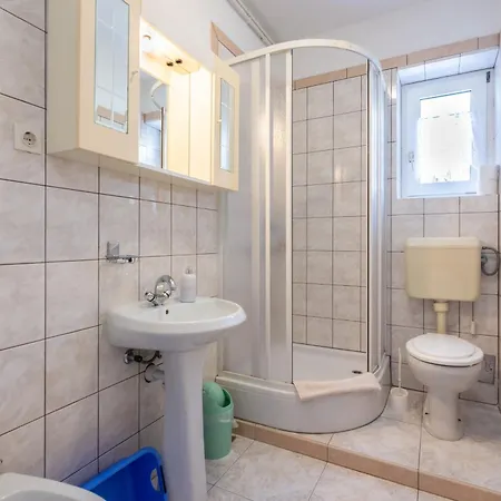 5553c Apartment