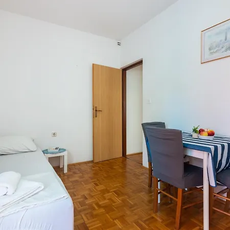Apartment 5553c Crikvenica